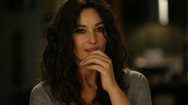 Who is Monica Bellucci’s Mother? The Viral Fake Photo That Confused Everyone