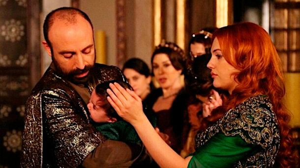 Кадр из сериала «Великолепный век» (2011-2014)