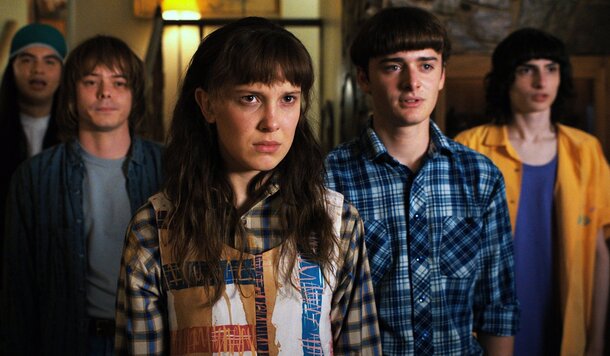В хите Netflix «Очень странные дела» эта героиня должна была умереть еще в первом сезоне: финал планировался душераздирающим 