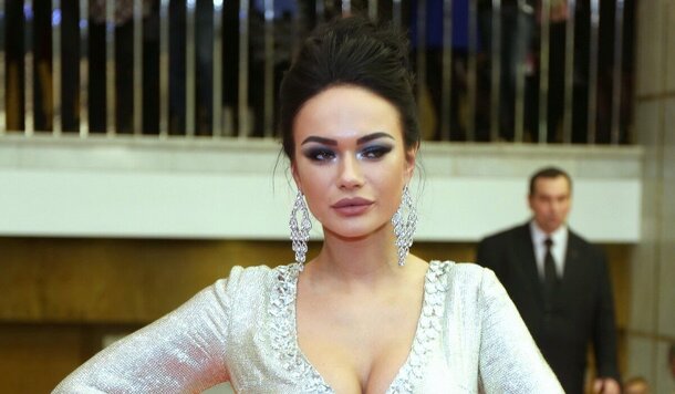 «Орех четкий!»: Яна Кошкина взволновала фанатов пикантным фото сзади