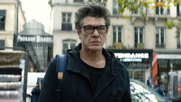 В этом детективном сериале всего 6 серий по 45 минут: вышел в 2022 году и впечатлил зрителей, но хитом не стал