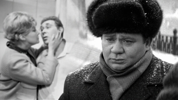 А вы знали, что в «Зигзаге удачи» планировалась интимная сцена? Рязанов не решился ее показать – вырезал в последний момент