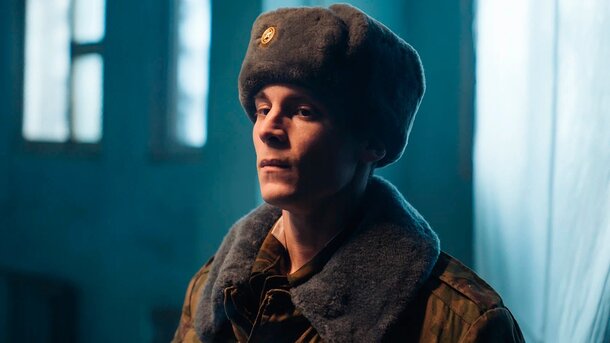 Кадр из сериала «Аутсорс» (2025)