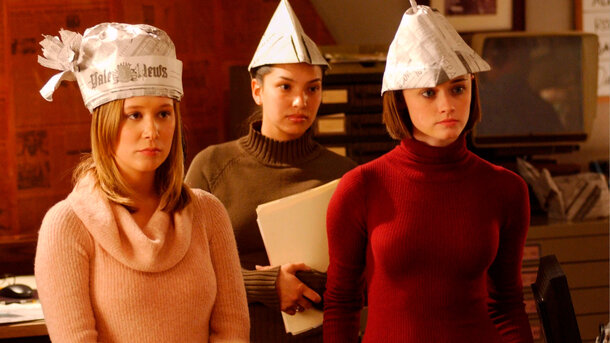Why 'Gilmore Girls' Still Reigns: Coffee, Comebacks, and the Cult of Quick-Wit – A Must-Watch or Nostalgic Myth?