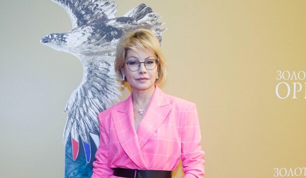 «Я за театр»: Бабенко не уверена в положении Ахеджаковой в Современнике