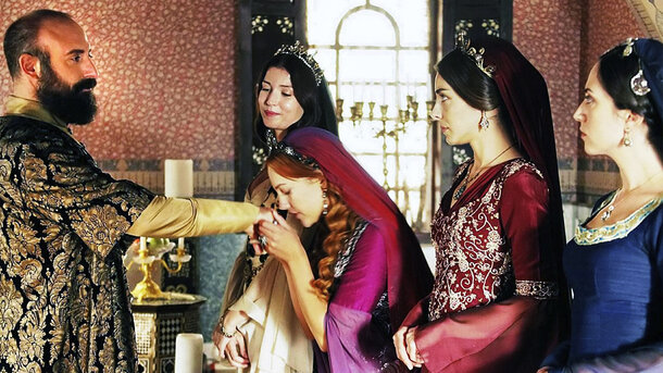 Кадр из сериала «Великолепный век»