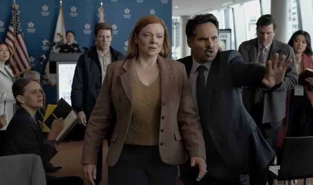 Детектив, поссоривший критиков и простых людей: новый мини-сериал на IMDb 7,7 разделил зрителей на два лагеря Детектив, поссоривший критиков и простых людей: новый мини-сериал на IMDb 7,7 разделил зрителей на два лагеря