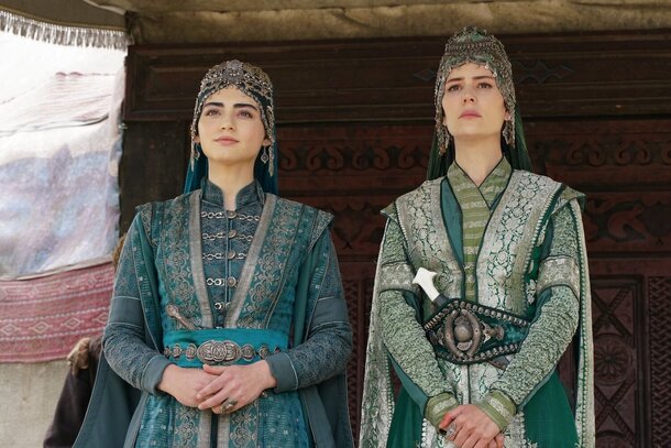 В сериале все показали не так: какие отношения с женами были у реального Османа В сериале все показали не так: какие отношения с женами были у реального Османа