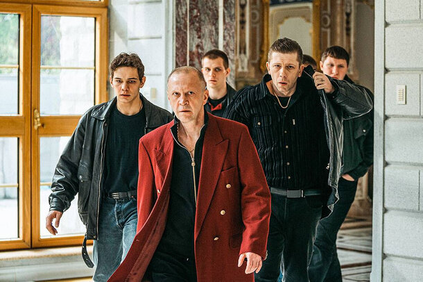Топ-5 сериалов с Тимофеем Трибунцевым: после «Дорогого родственника» о нем говорят все Кадр из сериала «Дети перемен»