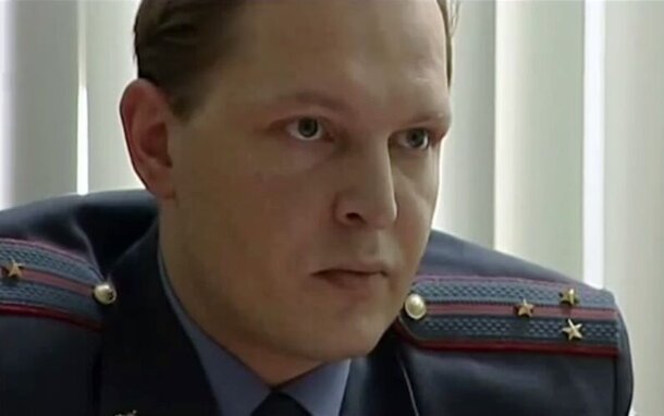 Сын Тони из фильма «Москва слезам не верит» стал звездой кино: видели много раз, но не знали Сын Тони из фильма «Москва слезам не верит» стал звездой кино: видели много раз, но не знали