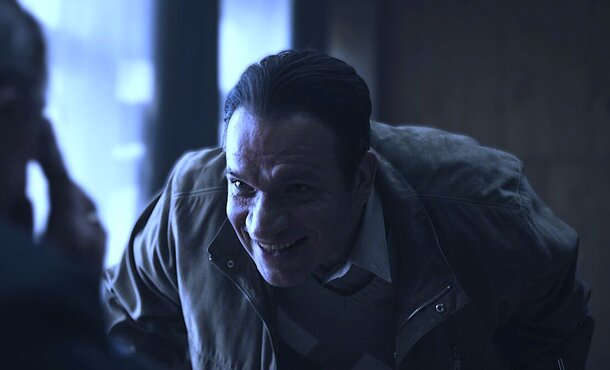 «Хитрый следователь стремительно тупеет»: «Лихие-2» только вышли, а зрители уже негодуют — всему виной сюжетный ляп «Хитрый следователь стремительно тупеет»: «Лихие-2» только вышли, а зрители уже негодуют — всему виной сюжетный ляп