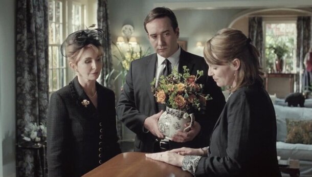 Dark but Balanced: 3 High-Rated Comedy Mysteries — № 2 Made Five Times Its Budget Death at a Funeral (2007)