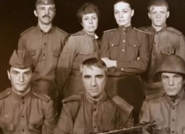 Худой, в военной форме: в молодости Балуев был ничем не хуже Питта Худой, в военной форме: в молодости Балуев был ничем не хуже Питта