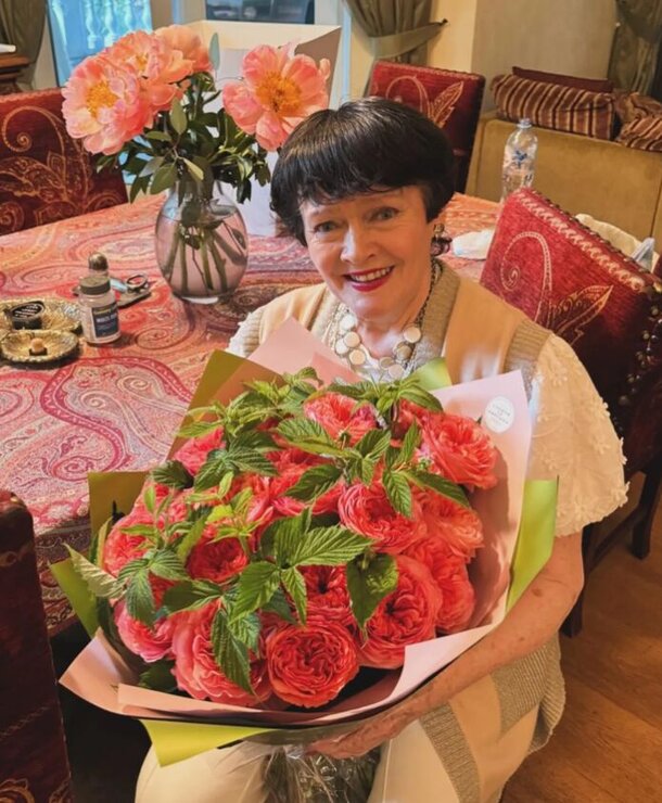 Ей не может быть 85 лет: как выглядит моложавая мать Хмельницкой (фото) Ей не может быть 85 лет: как выглядит моложавая мать Хмельницкой (фото)