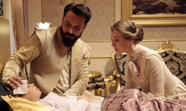 Без королька, птички певчей, но с двуглавым орлом: эти 3 сериала турки сняли вместе с россиянами