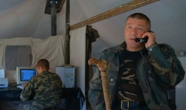 Прошло почти 20 лет: как изменились актеры сериала «Грозовые ворота» — военного хита от режиссера «Спецназ» Прошло почти 20 лет: как изменились актеры сериала «Грозовые ворота» — военного хита от режиссера «Спецназ»