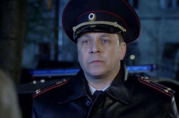 Машины из будущего, пули как в «Особо опасен»: ляпы в «Невском» начались с самой первой серии — и за семь сезонов их счет идет на десятки