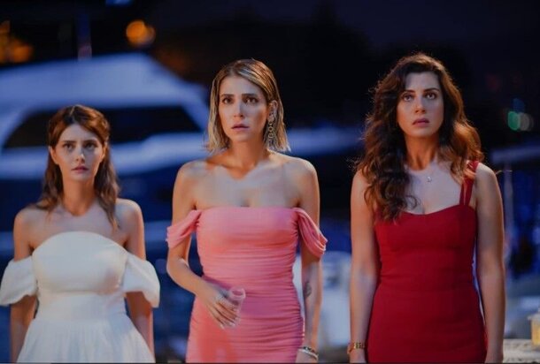 Неожиданный ремейк популярного зарубежного хита: чем сериал «Все о браке» отличается от других турецких сериалов Кадр из сериала «Все о браке»