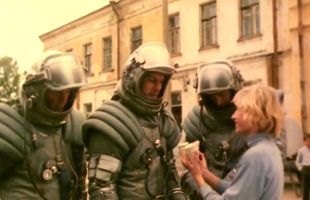«Очень мощный, 10 из 10»: этот старый российский sci-fi фильм в духе Брэдбери редко вспоминают — и зря, у него рейтинг 7.1 «Очень мощный, 10 из 10»: этот старый российский sci-fi фильм в духе Брэдбери редко вспоминают — и зря, у него рейтинг 7.1