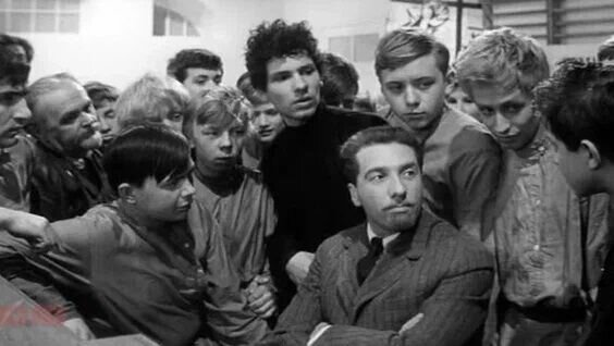 Кадр из фильма «Республика ШКИД»