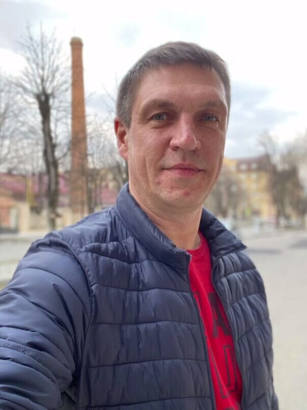 Помните милиционера из «Сестер»? От прежнего красавца ничего не осталось (фото)