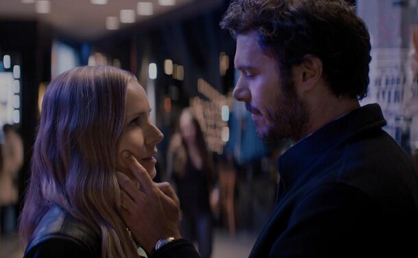 «Ла-Ла Ленд» с хэппи-эндом и религиозный кошмар: 5 недооцененных сериалов 2024 года, достойных большего «хайпа»