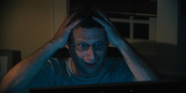 НВО хорош не только в фэнтези и триллерах: у новой комедии идеальный рейтинг 100/100 и рыжая звезда «Оно» в главной роли НВО хорош не только в фэнтези и триллерах: у новой комедии идеальный рейтинг 100/100 и рыжая звезда «Оно» в главной роли