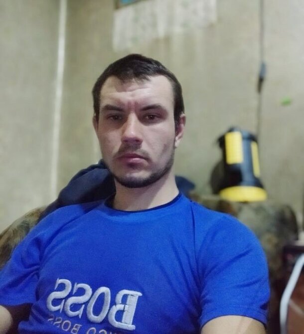 Помните подростка из «Пусть говорят», влюбившегося во взрослую цыганку? Посмотрите, что с ним стало Помните подростка из «Пусть говорят», влюбившегося во взрослую цыганку? Посмотрите, что с ним стало
