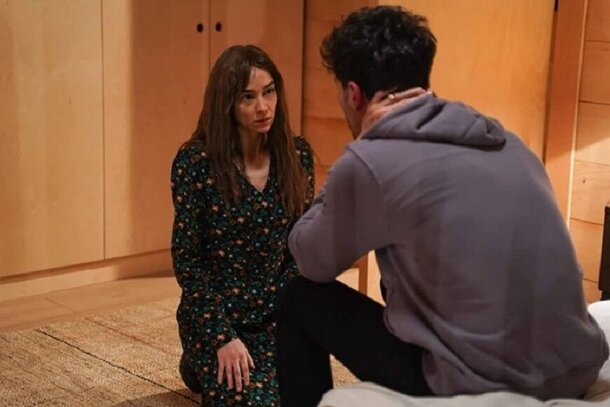 Она умерла. У него в подвале женщина. А ты все еще не смотришь: 7 сериалов из Турции, которые точно удивят «Я так долго тебя ждал» (2021)