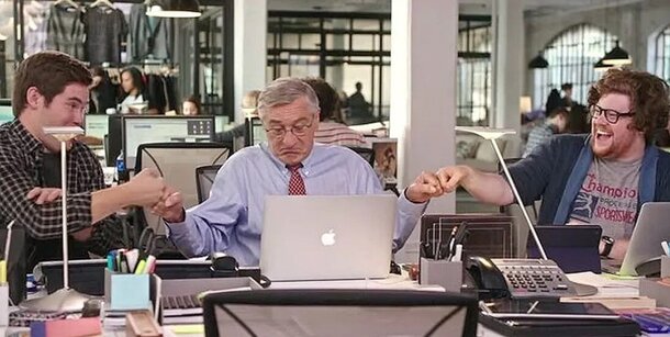 Кадр из фильма «Стажер»