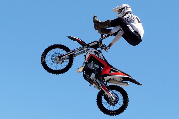 Amazon’s Next Obsession? Brad, Channing, and a 200mph Death Wish Still from Saticula Moto Show