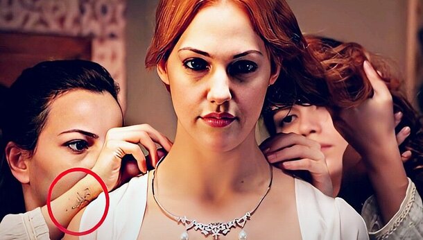 Позор на весь мир: всплыла провальная ошибка создателей «Великолепного века» Позор на весь мир: всплыла провальная ошибка создателей «Великолепного века»