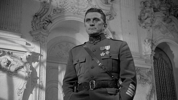 Один из первых фильмов Стэнли Кубрика не хотела продюсировать ни одна студия — картина в итоге стала мировой классикой Кадр из фильма «Тропы славы»