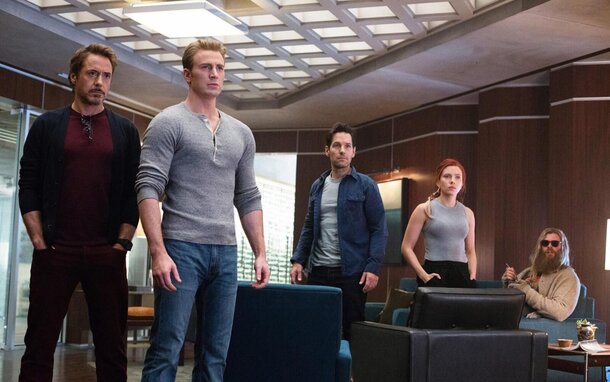 В «Мстителях: Судный день» погибнет важный герой Marvel? Фанатская теория разбивает сердца Кадр из «Мстители. Финал»