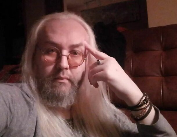 Совсем не похожи: отсидевший сын Василия Ливанова в 49 лет уже старик (фото) Совсем не похожи: отсидевший сын Василия Ливанова в 49 лет уже старик (фото)
