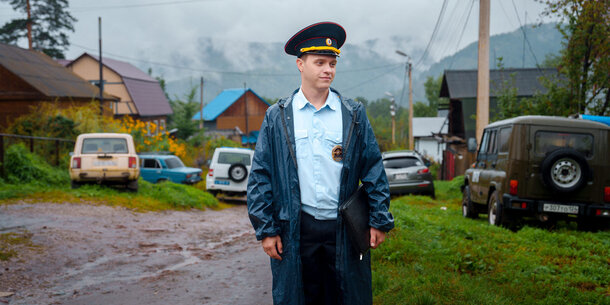 Лучше «Невского»? На телевидении стартовал сериал со звездой полицейской саги: когда вместо сына обрел сразу двух Кадр из сериала «Ронин»
