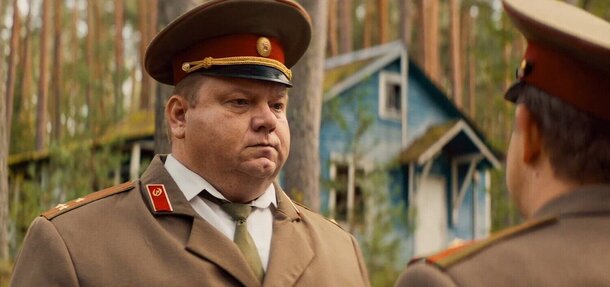 Что смешит российских комиков? Звезды КВН и «Счастливы вместе» выбрали лучшие комедии последних лет (и объяснили, почему «Холоп» — не в их числе)