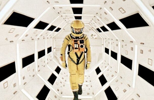 Stanley Kubrick Destroyed Most Props from '2001: A Space Odyssey' to Protect Its Legacy 2001 Space Odyssey still