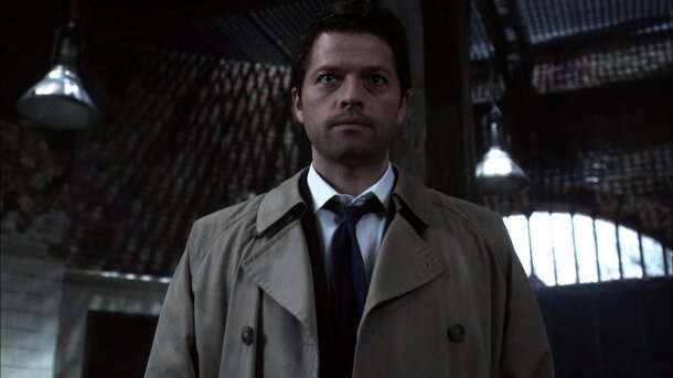 Сколько раз в «Сверхъестественном» умирал Кастиэль и потом воскресал: хоть он и ангел, но все же не бессмертен Кадр из сериала «Сверхъестественное»