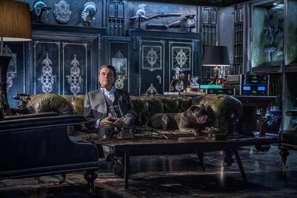 Continental Drift: Ian McShane Distances Himself from 'John Wick' Prequel Still from John Wick