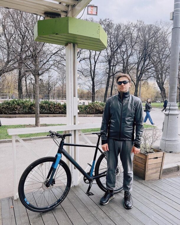 Как два разных человека: обомлеете, увидев постаревшего Майкла из «Мэри Поппинс» Как два разных человека: обомлеете, увидев постаревшего Майкла из «Мэри Поппинс»