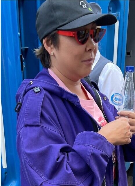 Без косметики и парика: Аниту Цой застали врасплох на «Славянском базаре» Без косметики и парика: Аниту Цой застали врасплох на «Славянском базаре»