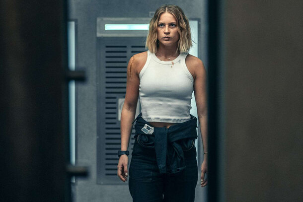 'Havoc' Is Overtaken: The German Thriller Surpasses Hardy's Movie on Netflix Charts still from Exterritorial