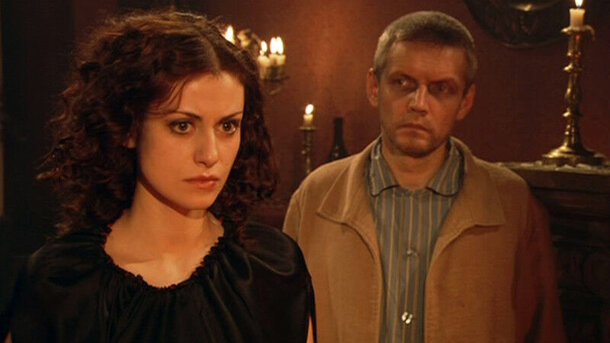 Загадка уже 20 лет: почему сериал «Мастер и Маргарита» то цветной, то черно-белый Кадр из сериала «Мастер и Маргарита»