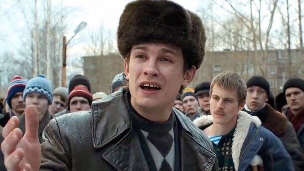 «Были сомнения, брать его не хотелось»: известный режиссер честно высказался о работе с Кологривым Кадр из сериала «Слово пацана. Кровь на асфальте»
