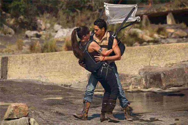 В Индии «Игру в кальмара» неслучайно считают плагиатом: местные зрители еще до Netflix смотрели историю о смертельных играх ради денег Кадр из фильма «Фортуна»