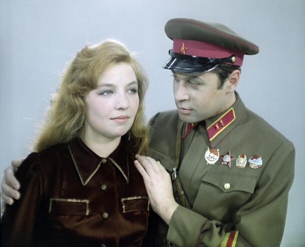 Главная сердцеедка СССР: молодежь и не знает, как выглядела эта звезда сериалов в молодости Главная сердцеедка СССР: молодежь и не знает, как выглядела эта звезда сериалов в молодости