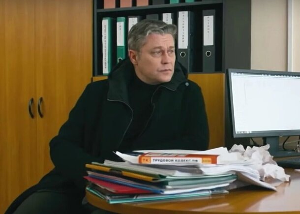 И близко не красавчик: Антошин из «Глухаря» превратился в седого старичка И близко не красавчик: Антошин из «Глухаря» превратился в седого старичка