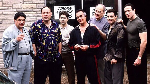 From Mobsters to Mistletoe: 'Sopranos' Stars Reunite in Hallmark’s Football Romance From Mobsters to Mistletoe: 'Sopranos' Stars Reunite in Hallmark’s Football Romance