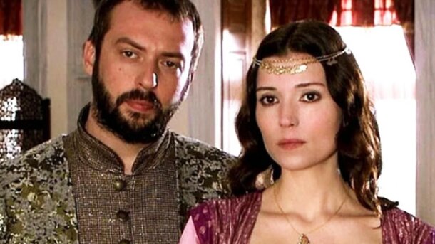 В сериале умерла из-за любви, а в реальности? Что случилось с Хатидже на самом деле после гибели Ибрагима Хатидже и Ибрагим